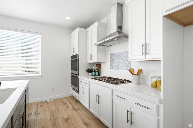 2060 W 900 N, Layton, UT 84041