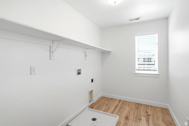 2060 W 900 N, Layton, UT 84041
