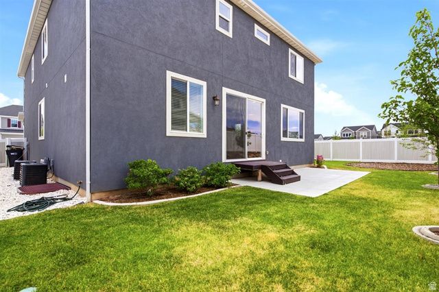 2060 W 900 N, Layton, UT 84041