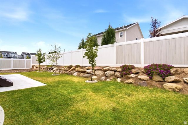 2060 W 900 N, Layton, UT 84041