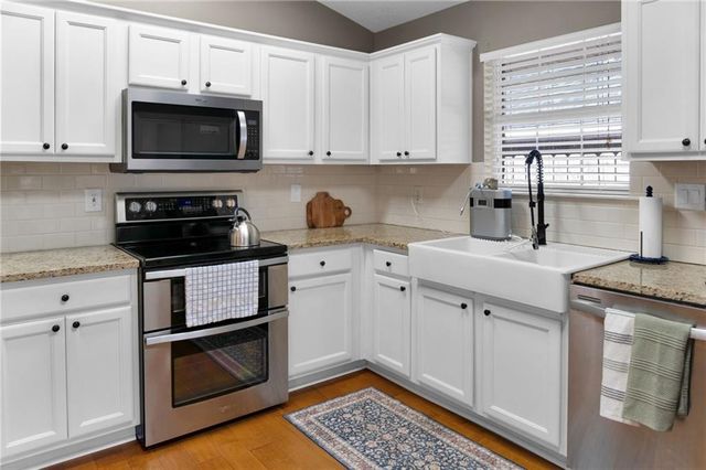 8254 Magnolia Village Drive S, Mobile, AL 36695