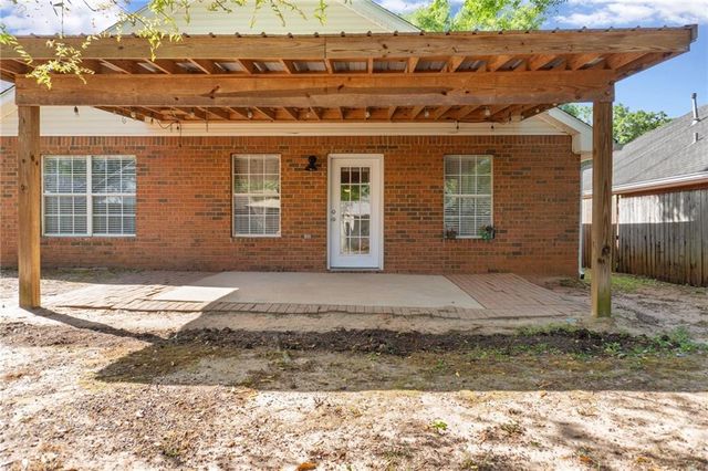 8254 Magnolia Village Drive S, Mobile, AL 36695