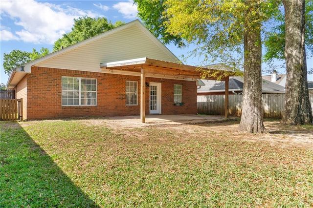 8254 Magnolia Village Drive S, Mobile, AL 36695