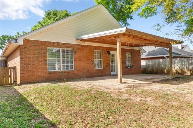 8254 Magnolia Village Drive S, Mobile, AL 36695