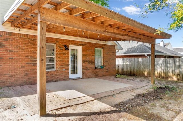 8254 Magnolia Village Drive S, Mobile, AL 36695