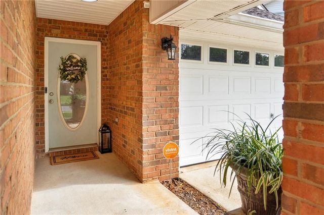 8254 Magnolia Village Drive S, Mobile, AL 36695