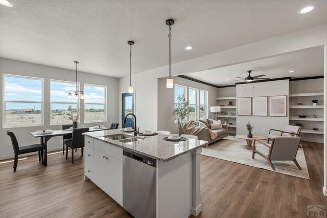 562 N Bayview Dr, Pueblo West, CO 81007