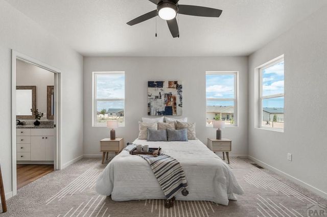 562 N Bayview Dr, Pueblo West, CO 81007