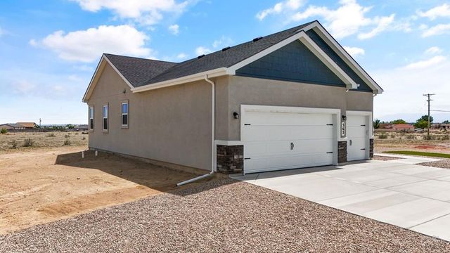 562 N Bayview Dr, Pueblo West, CO 81007