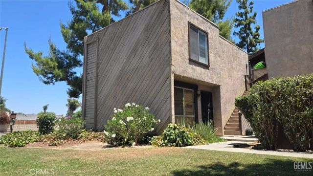 6021 Almendra Avenue C, Bakersfield, CA 93309