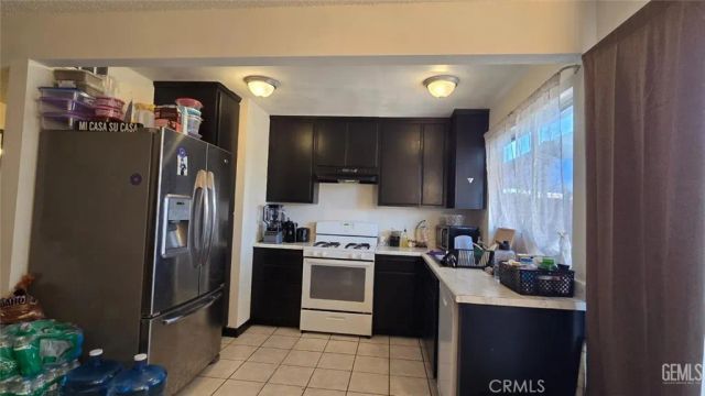 6021 Almendra Avenue C, Bakersfield, CA 93309