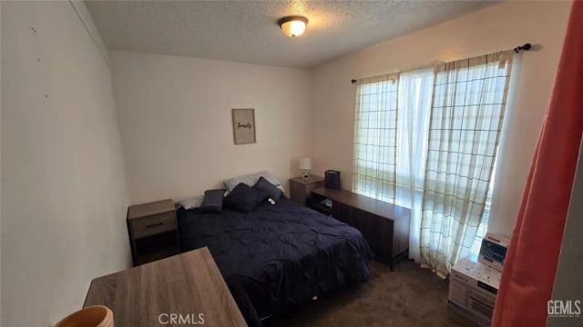 6021 Almendra Avenue C, Bakersfield, CA 93309