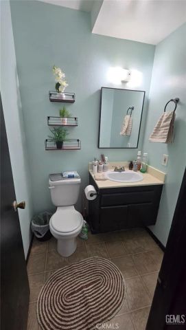 6021 Almendra Avenue C, Bakersfield, CA 93309