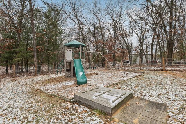 W1493 64th Street, Lyndon Station, WI 53944