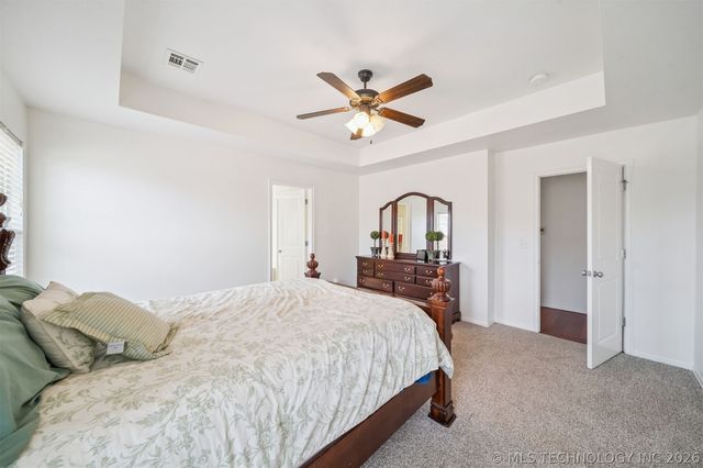 7316 E Knoxville Street, Broken Arrow, OK 74014