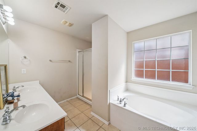 7316 E Knoxville Street, Broken Arrow, OK 74014