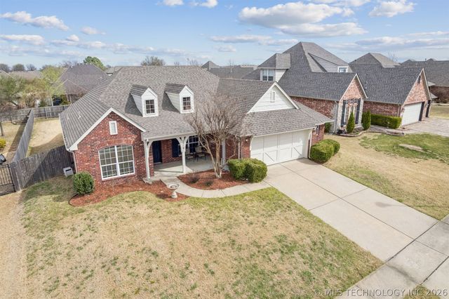 7316 E Knoxville Street, Broken Arrow, OK 74014