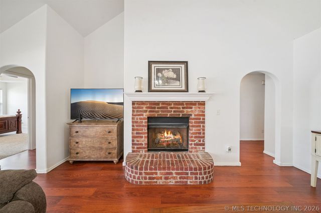 7316 E Knoxville Street, Broken Arrow, OK 74014