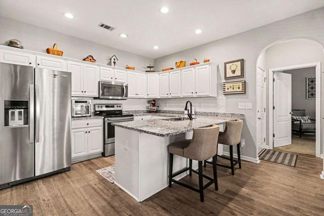 74 Medallion Park, Newnan, GA 30265
