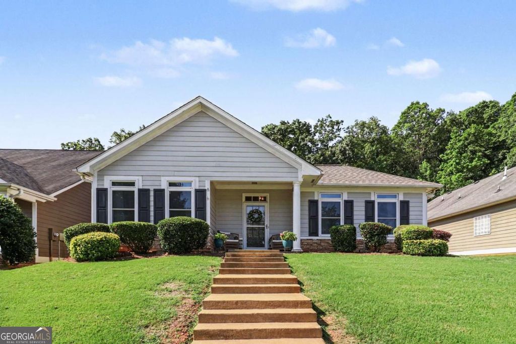 74 Medallion Park, Newnan, GA 30265
