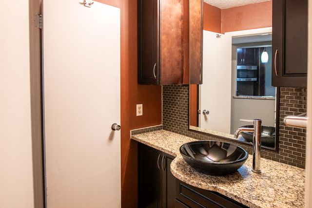 456 River Street, Chattanooga, TN 37405