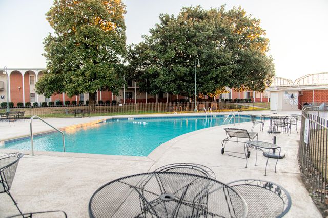 456 River Street, Chattanooga, TN 37405