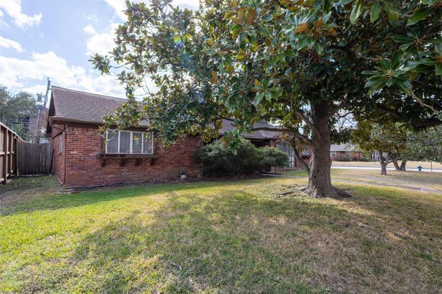 3647 Aberdeen Way, Houston, TX 77025