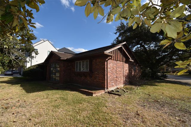 3647 Aberdeen Way, Houston, TX 77025