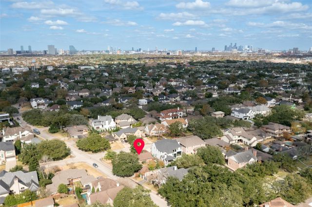 3647 Aberdeen Way, Houston, TX 77025