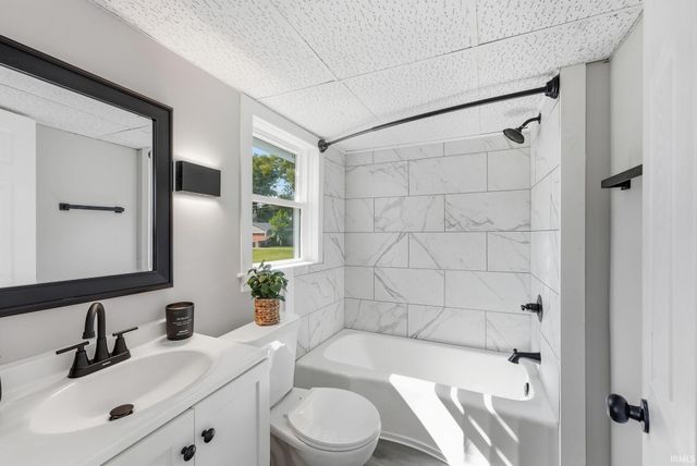 2501 Cass Street, Fort Wayne, IN 46808