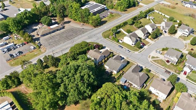 110 Kentland Ridge Drive, Kernersville, NC 27284
