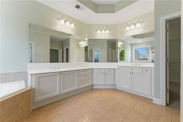 3040 Woodwalk SE Drive 14, Atlanta, GA 30339