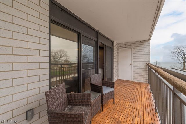 12550 Lake Avenue 201, Lakewood, OH 44107