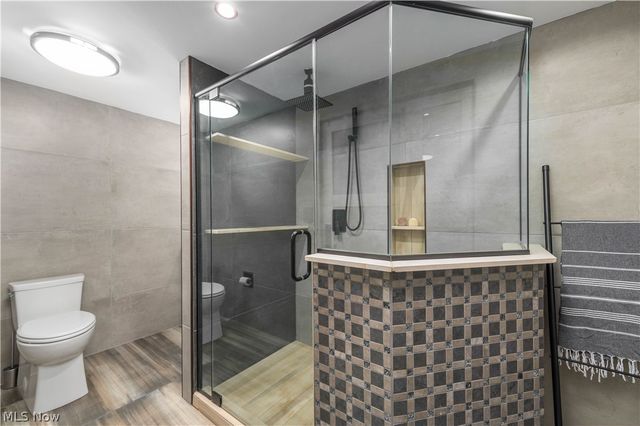 12550 Lake Avenue 201, Lakewood, OH 44107