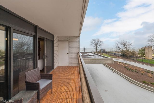 12550 Lake Avenue 201, Lakewood, OH 44107