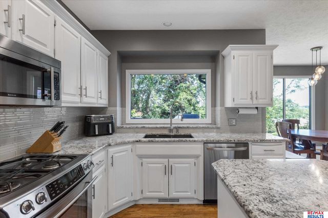 2107 S 181 Circle, Omaha, NE 68130