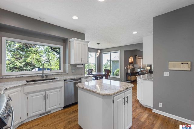 2107 S 181 Circle, Omaha, NE 68130