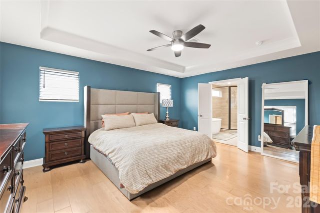 12205 Hollinhope Drive, Charlotte, NC 28278