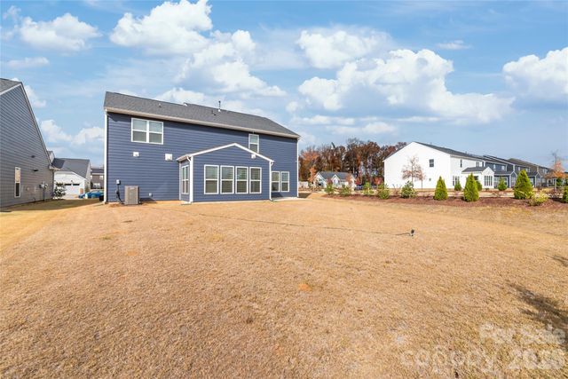 12205 Hollinhope Drive, Charlotte, NC 28278