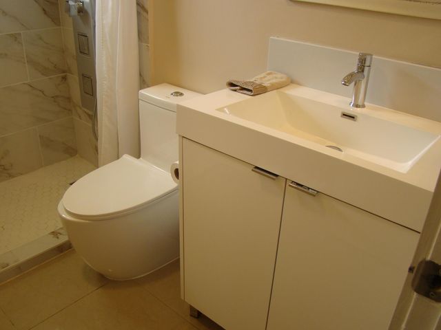 6934 NW 31st Avenue C-13, Fort Lauderdale, FL 33309