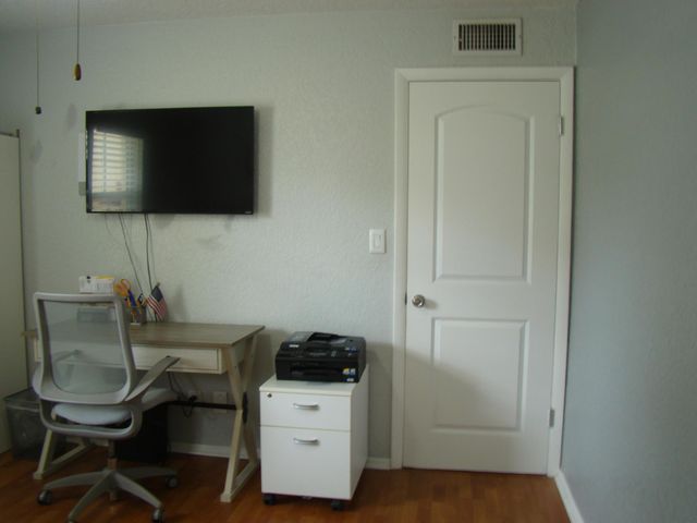 6934 NW 31st Avenue C-13, Fort Lauderdale, FL 33309