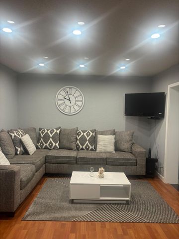 6934 NW 31st Avenue C-13, Fort Lauderdale, FL 33309