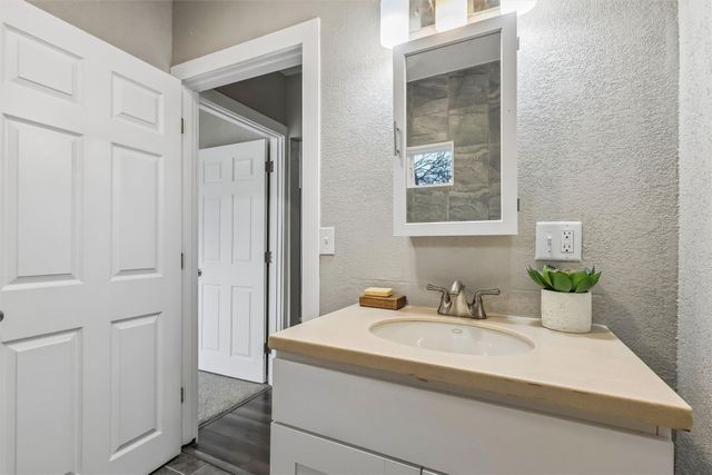 1929 Burson Street, Des Moines, IA 50316