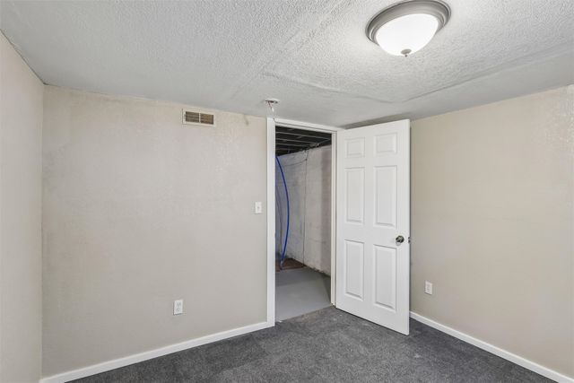 1929 Burson Street, Des Moines, IA 50316