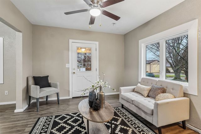 1929 Burson Street, Des Moines, IA 50316