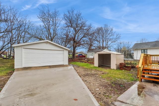 1929 Burson Street, Des Moines, IA 50316