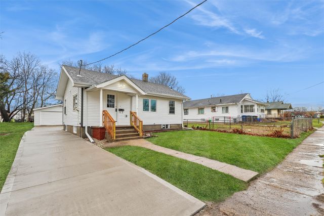 1929 Burson Street, Des Moines, IA 50316