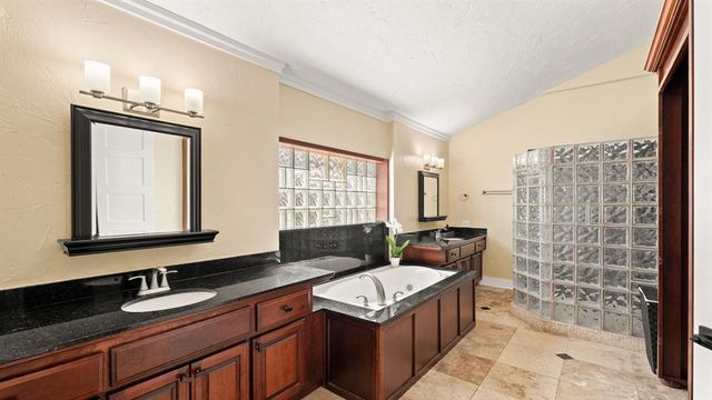 16808 Conifer Lane, Edmond, OK 73012