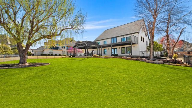 16808 Conifer Lane, Edmond, OK 73012