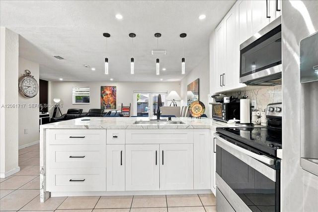 13617 SW 264th Terrace, Homestead, FL 33032